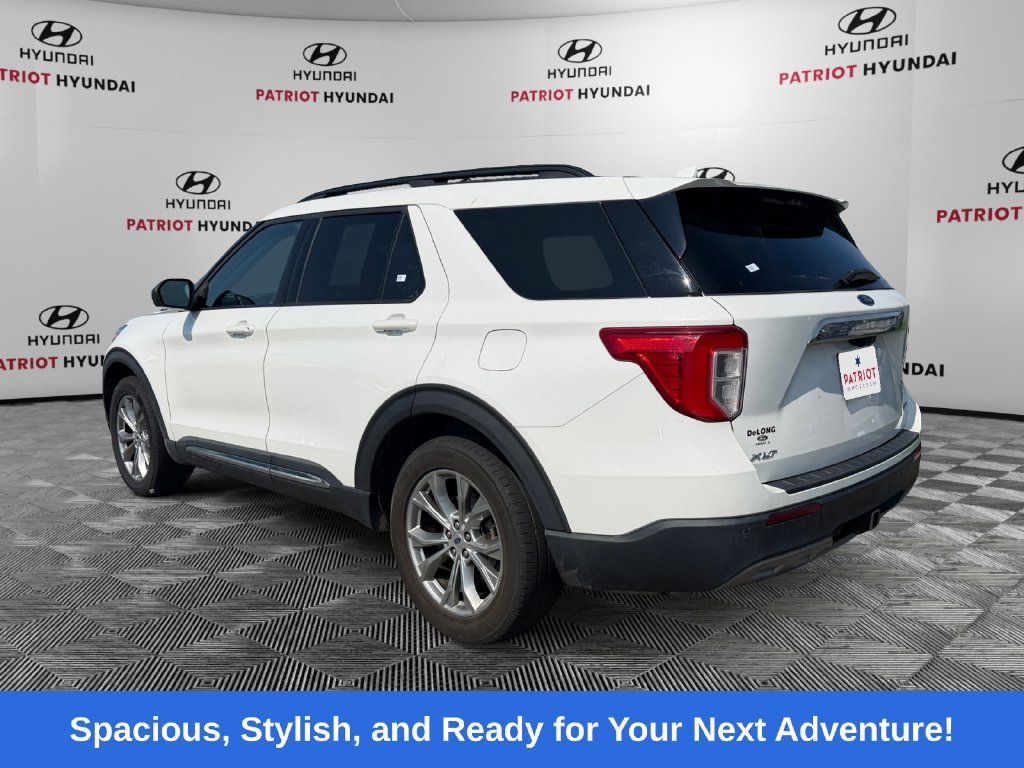 Used 2022 Ford Explorer XLT w/ Equipment Group 202A AWD/4WD image 5