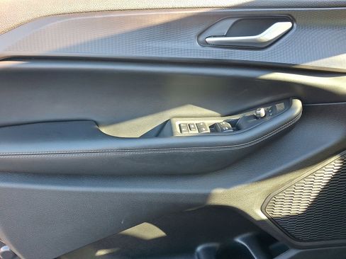 Used 2023 Jeep Grand Cherokee Altitude image 16