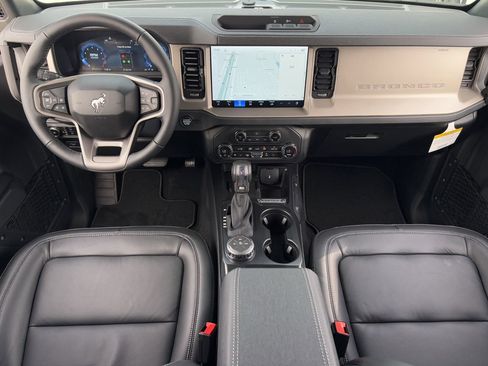 New 2026 Ford Bronco Outer Banks AWD/4WD image 10