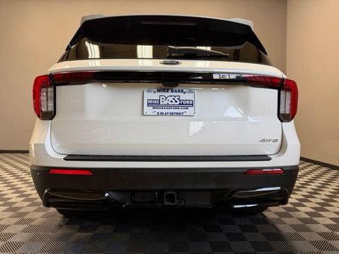 Used 2025 Ford Explorer ST-Line w/ Premium Package AWD/4WD image 10