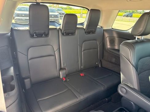 Used 2023 Nissan Pathfinder Platinum AWD/4WD image 22