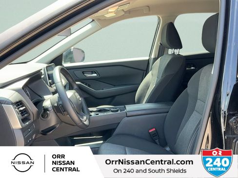 Used 2025 Nissan Rogue SV AWD/4WD image 17