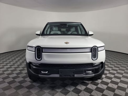 Used 2024 Rivian R1S Adventure AWD/4WD image 8