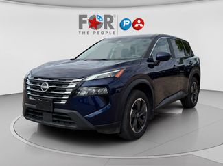 Used 2024 Nissan Rogue SV video 1