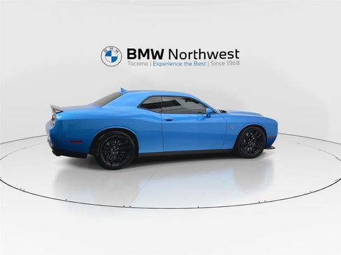 Used 2023 Dodge Challenger SRT Hellcat RWD image 4
