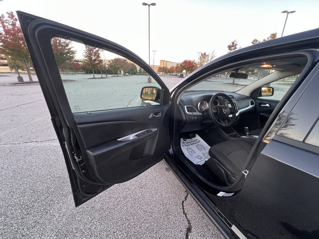 Used 2017 Dodge Journey SE FWD image 15