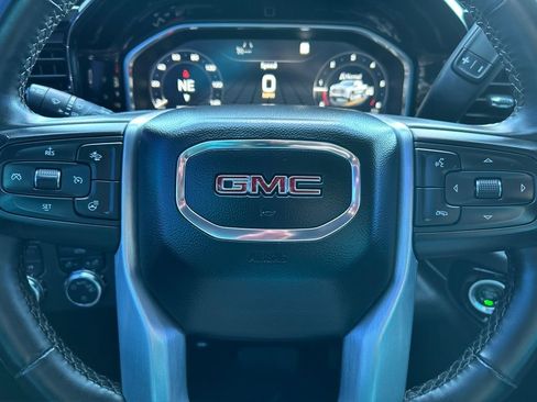 Used 2023 GMC Sierra 1500 SLE image 10