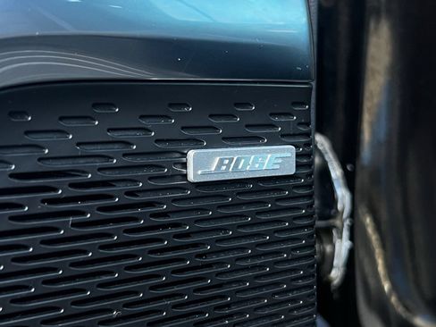 Used 2025 GMC Acadia Elevation image 18