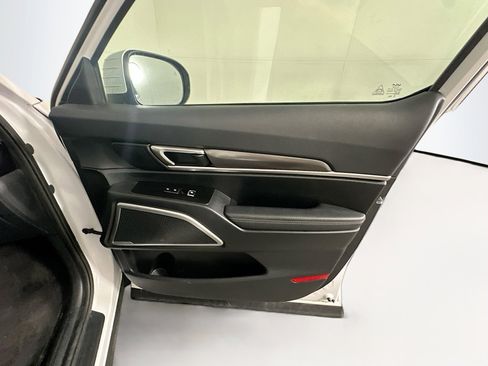 Used 2025 Kia Telluride S image 35