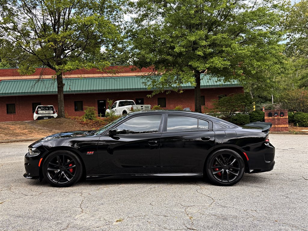 Used 2016 Dodge Charger R/T Scat Pack w/ Beats Audio Group RWD image 8