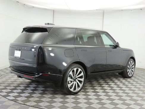New 2026 Land Rover Range Rover Long Wheelbase SE image 5