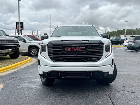 Used 2025 GMC Sierra 1500 AT4 w/ AT4 Premium Package image 5