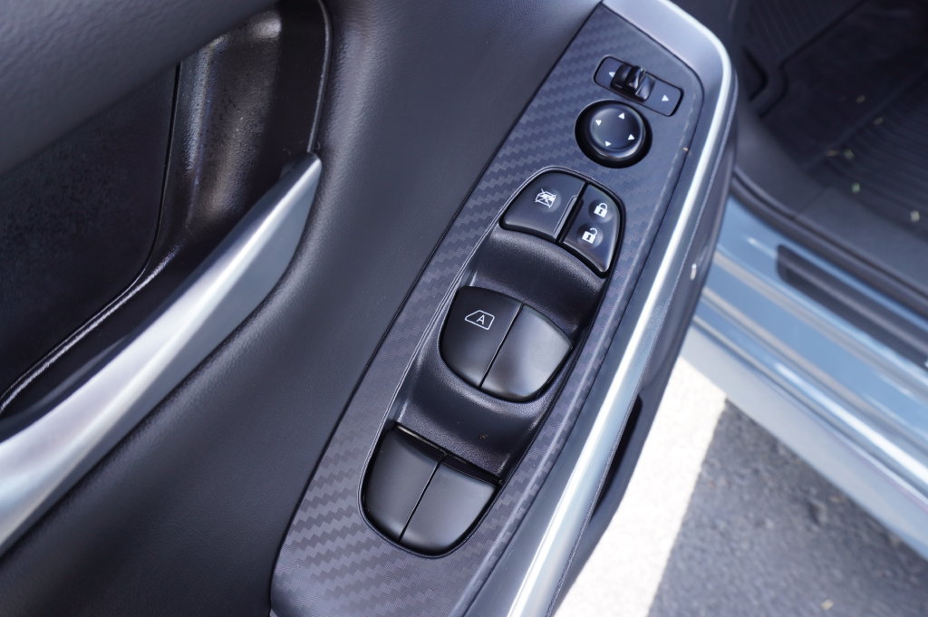 Certified 2025 Nissan Sentra SR w/ SR Premium Package FWD image 16