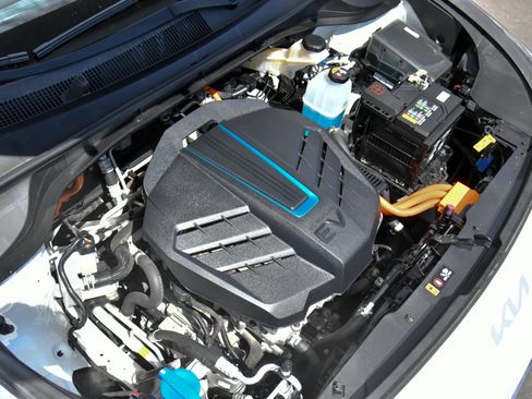 Used 2022 Kia Niro EX FWD image 46