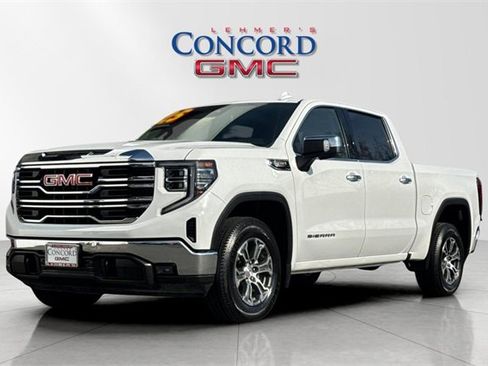 Used 2025 GMC Sierra 1500 SLT image 8