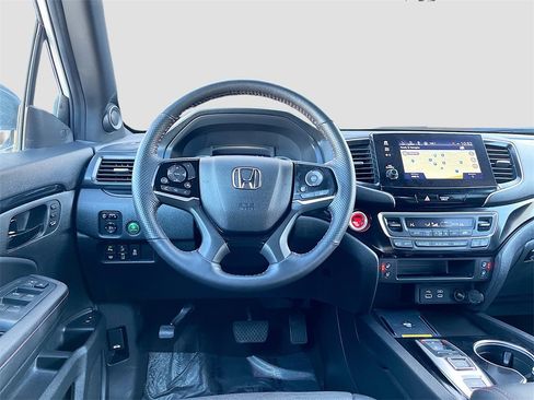 Used 2024 Honda Passport Black Edition image 24