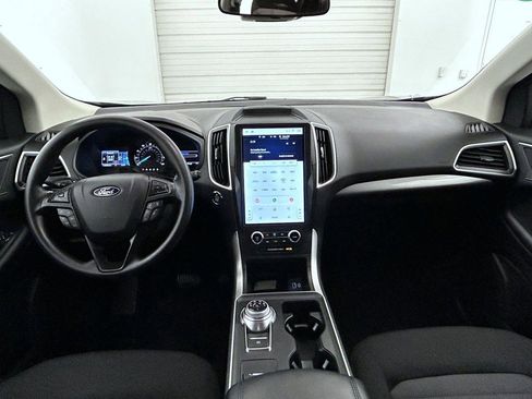 Used 2024 Ford Edge SE w/ Black Appearance Package AWD/4WD image 13