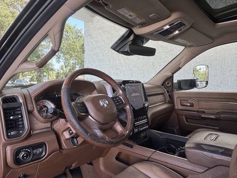 Used 2019 RAM 3500 Limited w/ Max Tow Package AWD/4WD image 15