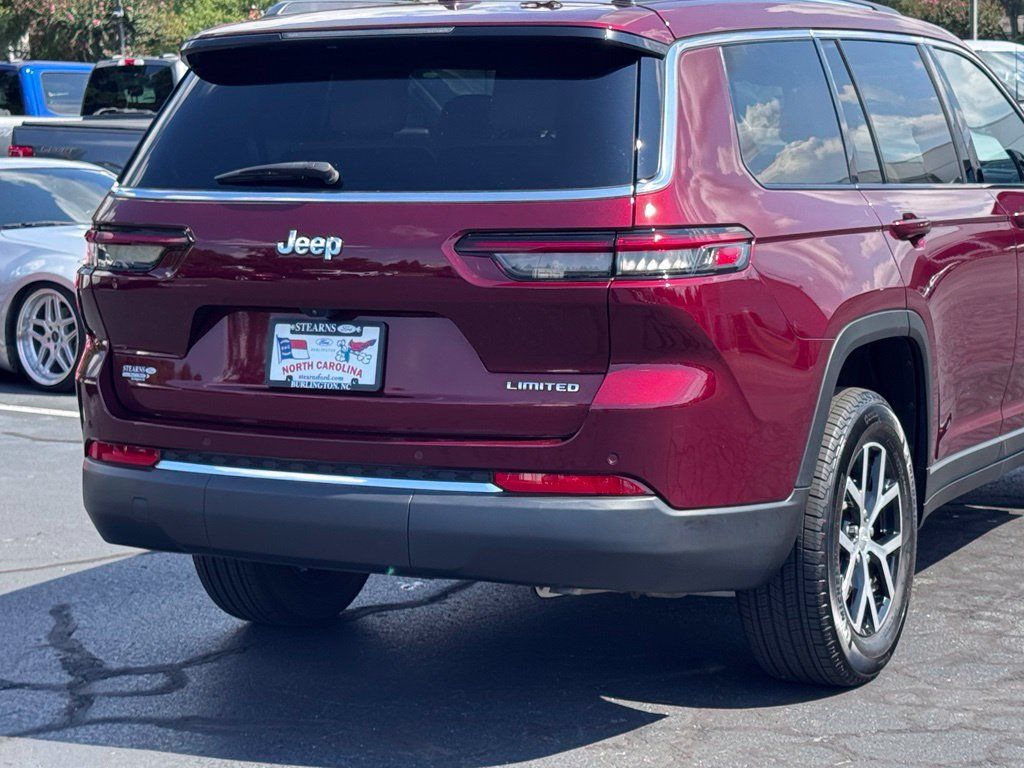 Used 2024 Jeep Grand Cherokee L Limited RWD image 44
