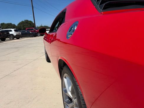 Used 2022 Dodge Challenger GT RWD image 11