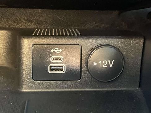 Certified 2025 Ford Escape Active FWD image 28