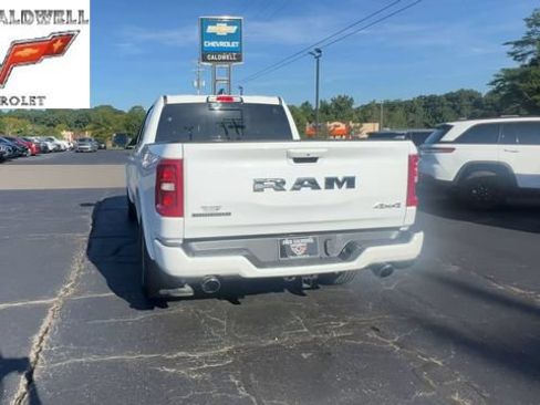 Used 2025 RAM 1500 Big Horn AWD/4WD image 7