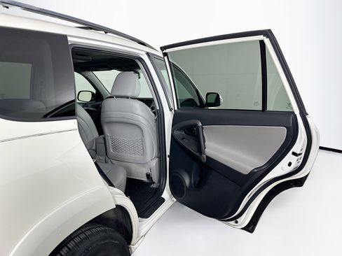 Used 2010 Toyota RAV4 Limited image 31