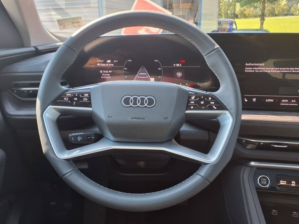 Used 2025 Audi Q5 Premium Plus AWD/4WD image 11