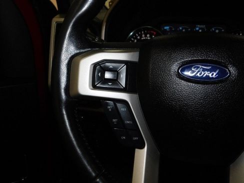 Used 2018 Ford F150 Lariat image 28