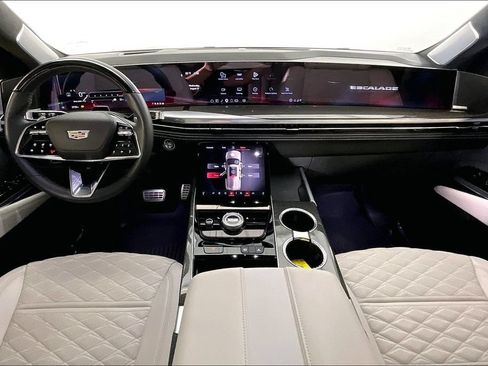 Used 2025 Cadillac Escalade V w/ LPO, ONYX Package AWD/4WD image 18