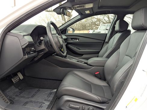 Certified 2025 Honda Accord Sport image 10