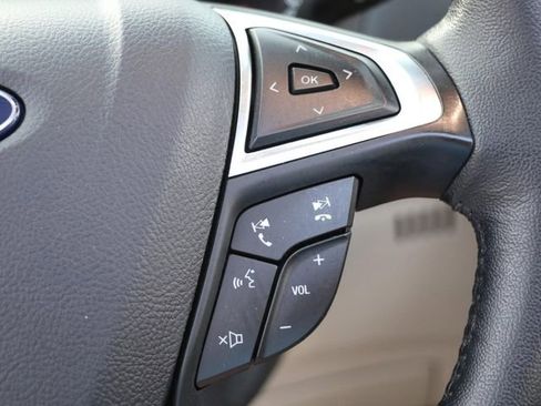 Used 2024 Ford Edge Titanium image 28