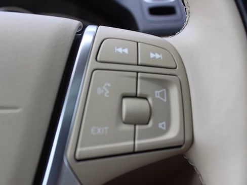 Used 2016 Volvo XC70 T5 Premier w/ Proximity Package AWD/4WD image 29