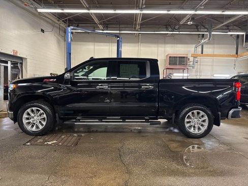Used 2019 Chevrolet Silverado 1500 LTZ w/ LTZ Plus Package image 3