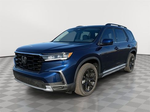 New 2025 Honda Pilot Touring image 1