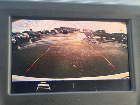 Used 2020 Chevrolet Equinox LT w/ Driver Convenience Package image 42