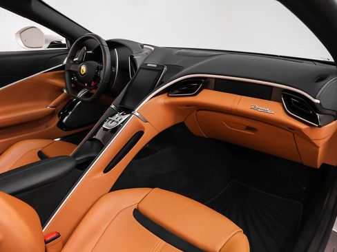 Certified 2024 Ferrari Roma Spider RWD image 25