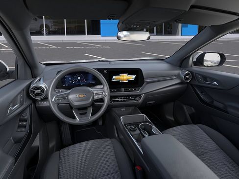 New 2027 Chevrolet Equinox LT FWD image 15