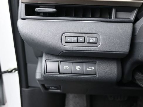 Certified 2026 Toyota bZ XLE image 20