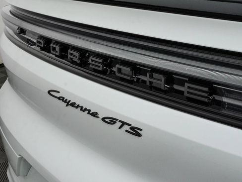New 2026 Porsche Cayenne GTS AWD/4WD image 38