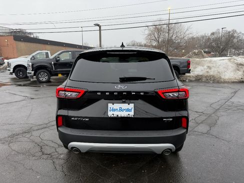 Used 2025 Ford Escape Active w/ Cold Weather Package AWD/4WD image 4