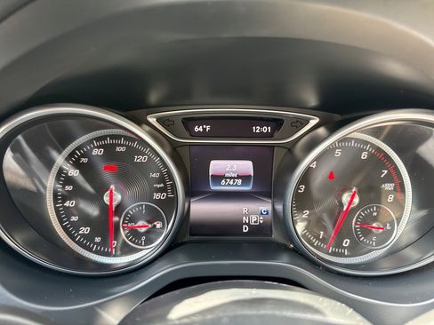 Used 2018 Mercedes-Benz CLA 250 4MATIC image 10