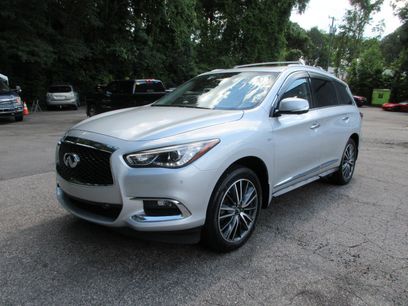Used 2017 INFINITI QX60 Luxe w/ Deluxe Technology Package