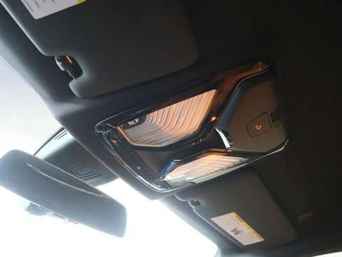 Used 2021 BMW M4 Coupe image 23