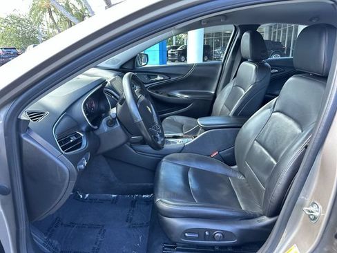 Used 2024 Chevrolet Malibu LT FWD image 30