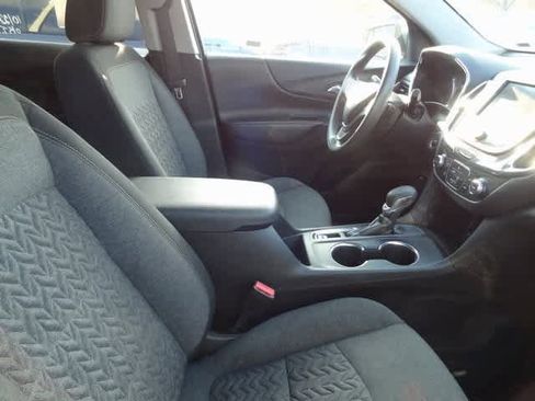 Used 2023 Chevrolet Equinox LT image 11