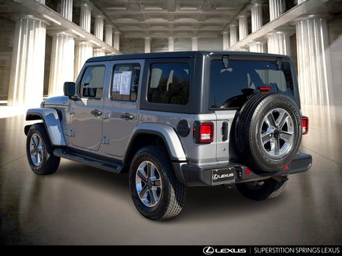 Used 2020 Jeep Wrangler Unlimited Sahara image 7