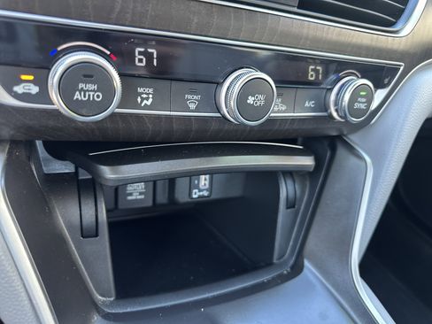 Used 2018 Honda Accord EX-L image 19