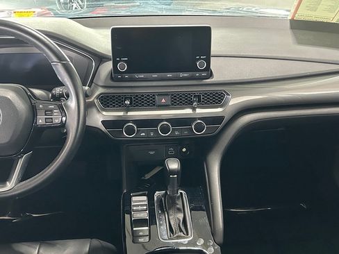 Used 2025 Acura Integra FWD image 10