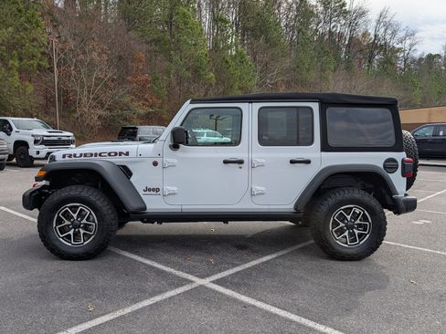Used 2024 Jeep Wrangler Rubicon image 6
